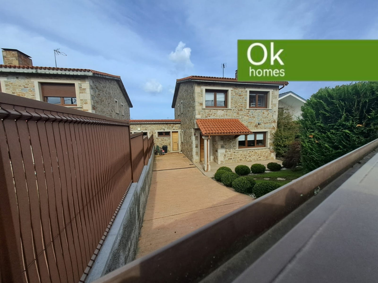 CHALET - VENTA - OLEIROS - AA/718M - 525