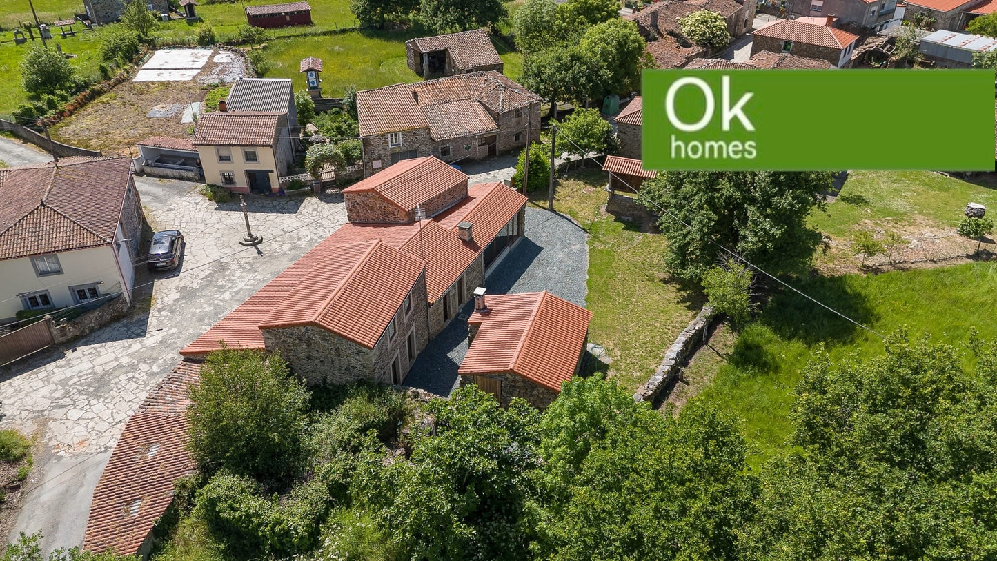 CASA RÚSTICA - MELIDE - AA/229M - 225