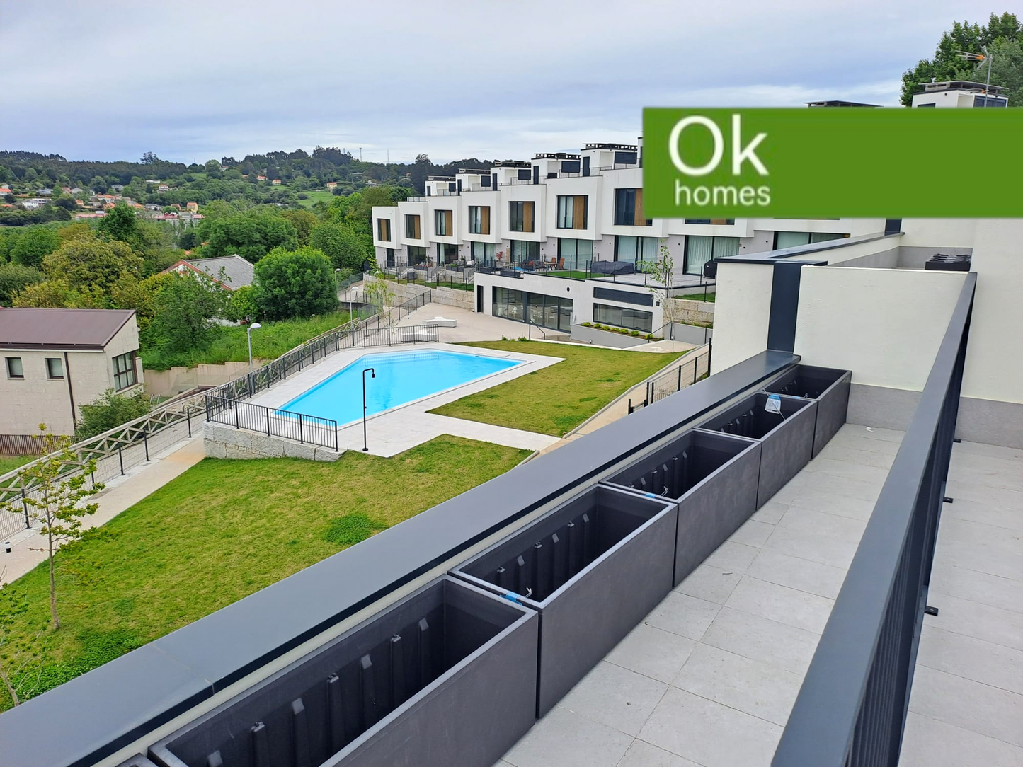 CHALET ADOSADO - VENTA - OLEIROS - AA/318M - 570