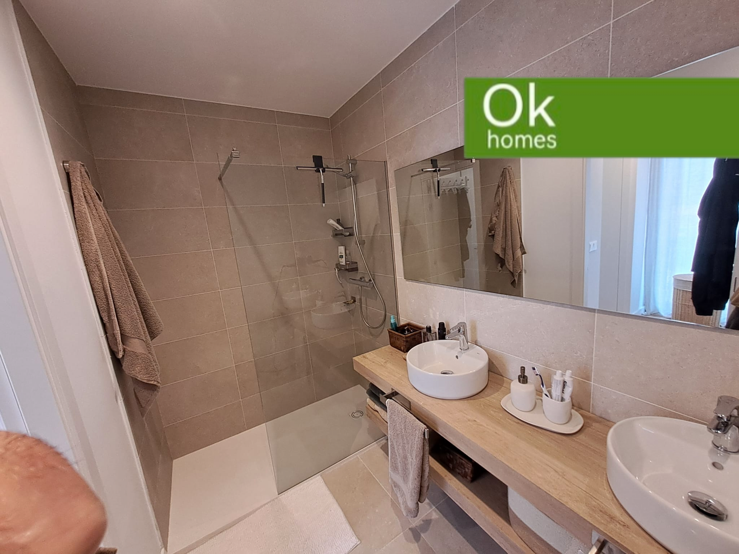 CHALET ADOSADO - VENTA - OLEIROS - AA/318M - 570