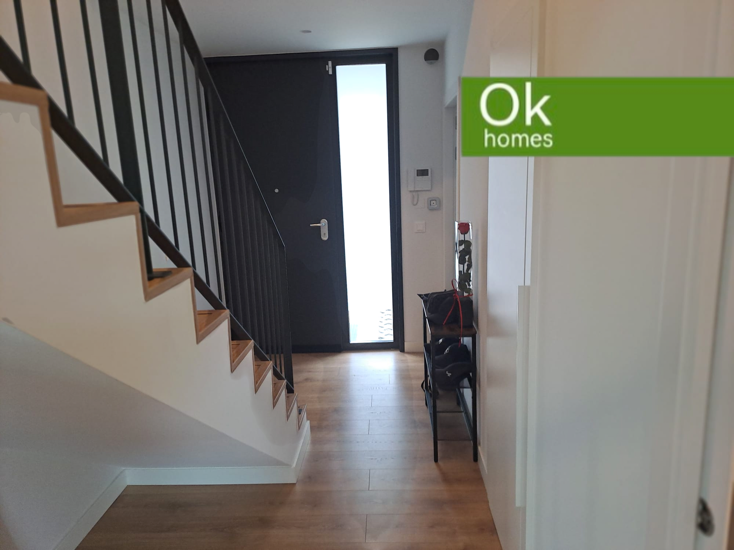 CHALET ADOSADO - VENTA - OLEIROS - AA/318M - 570