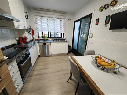 CORUÑA - LOS ROSALES - PISO - VENTA - REF: AA/242 - 320