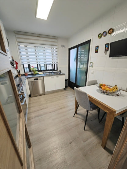 CORUÑA - LOS ROSALES - PISO - VENTA - REF: AA/242 - 320
