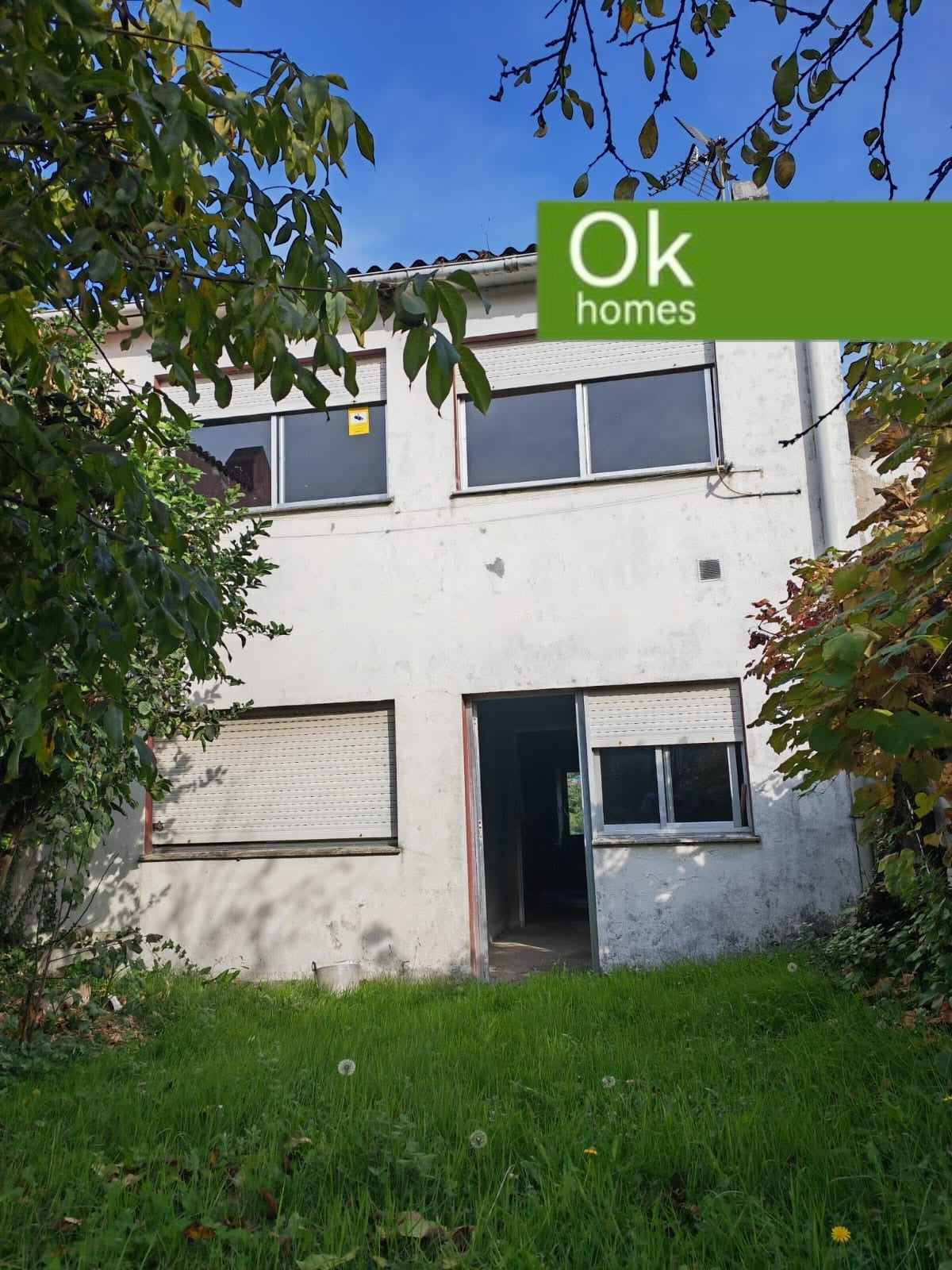 CASA V. - CORUÑA - ALCAMPO - AA/610 - 235