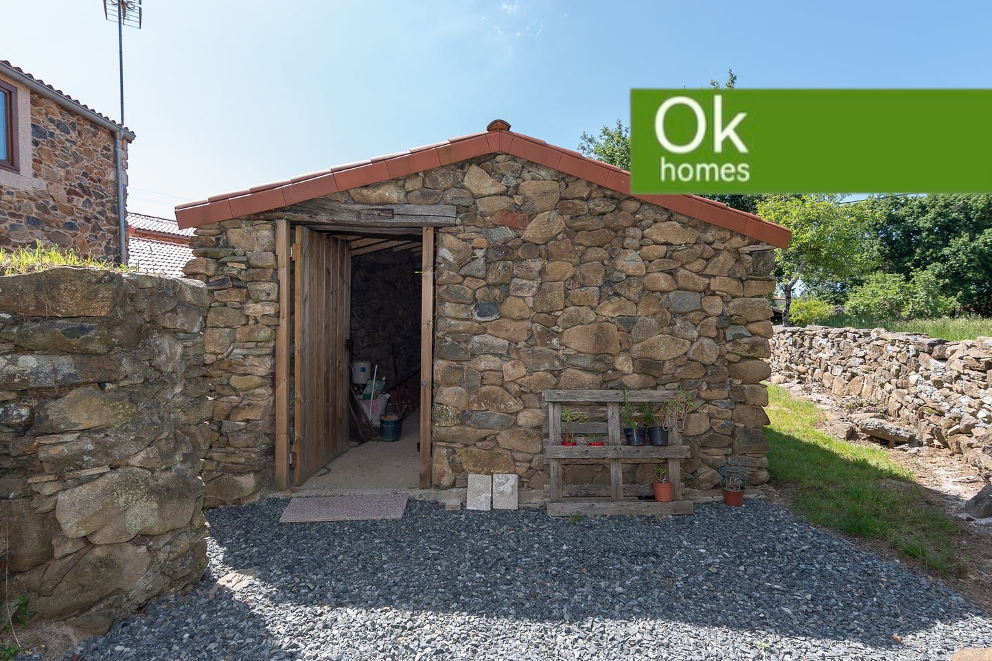 CASA RÚSTICA - MELIDE - AA/229M - 225