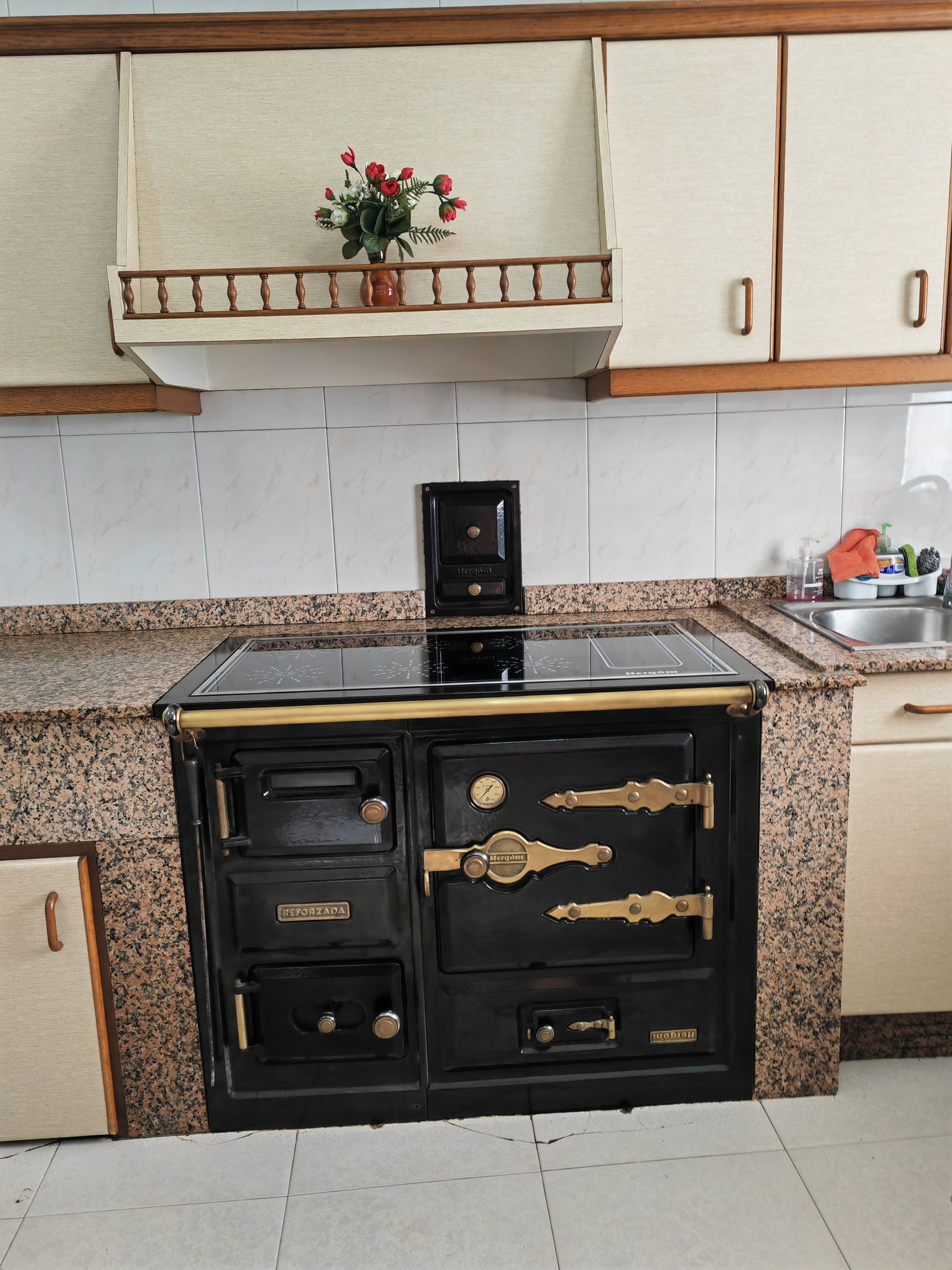 CASA ALQ. - TEIXEIRO - AA/083 - 750