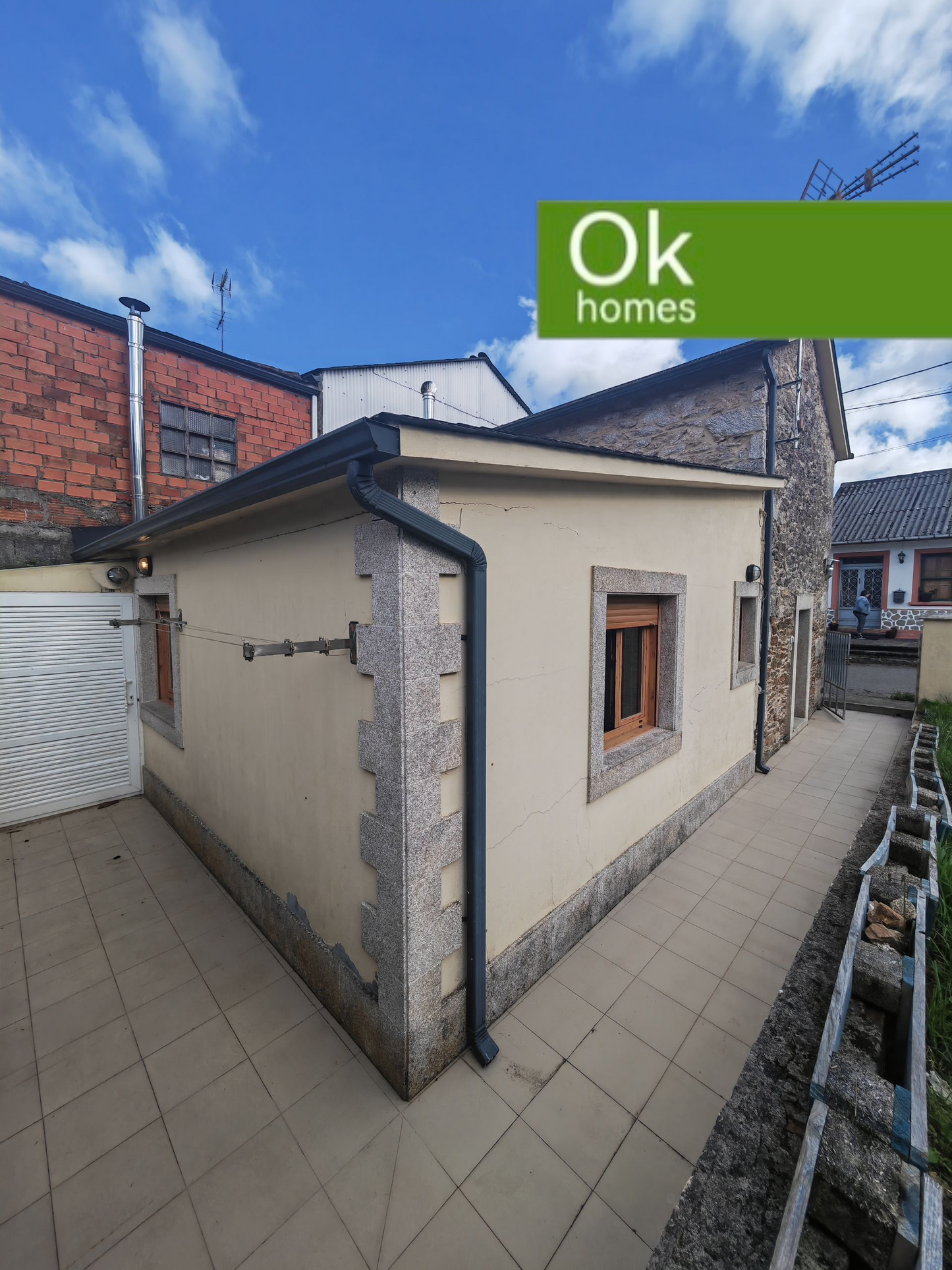 CASA V - GUITIRIZ (LUGO) - AA/309 - 130