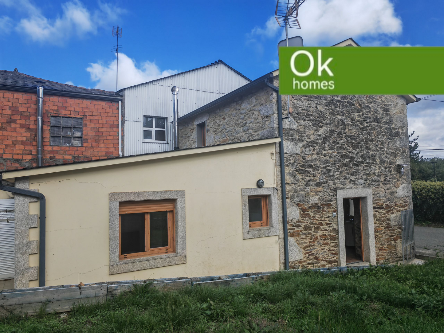 CASA V - GUITIRIZ (LUGO) - AA/309 - 130