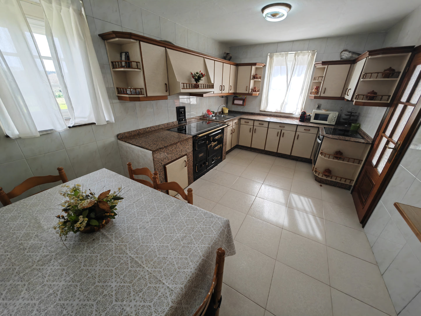 CASA ALQ. - TEIXEIRO - AA/083 - 750