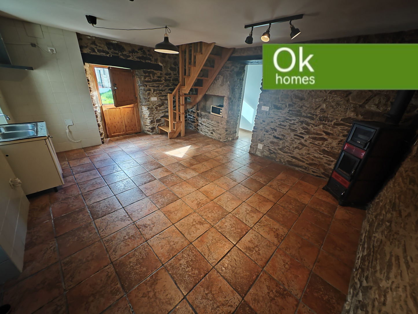 CASA V - GUITIRIZ (LUGO) - AA/309 - 130