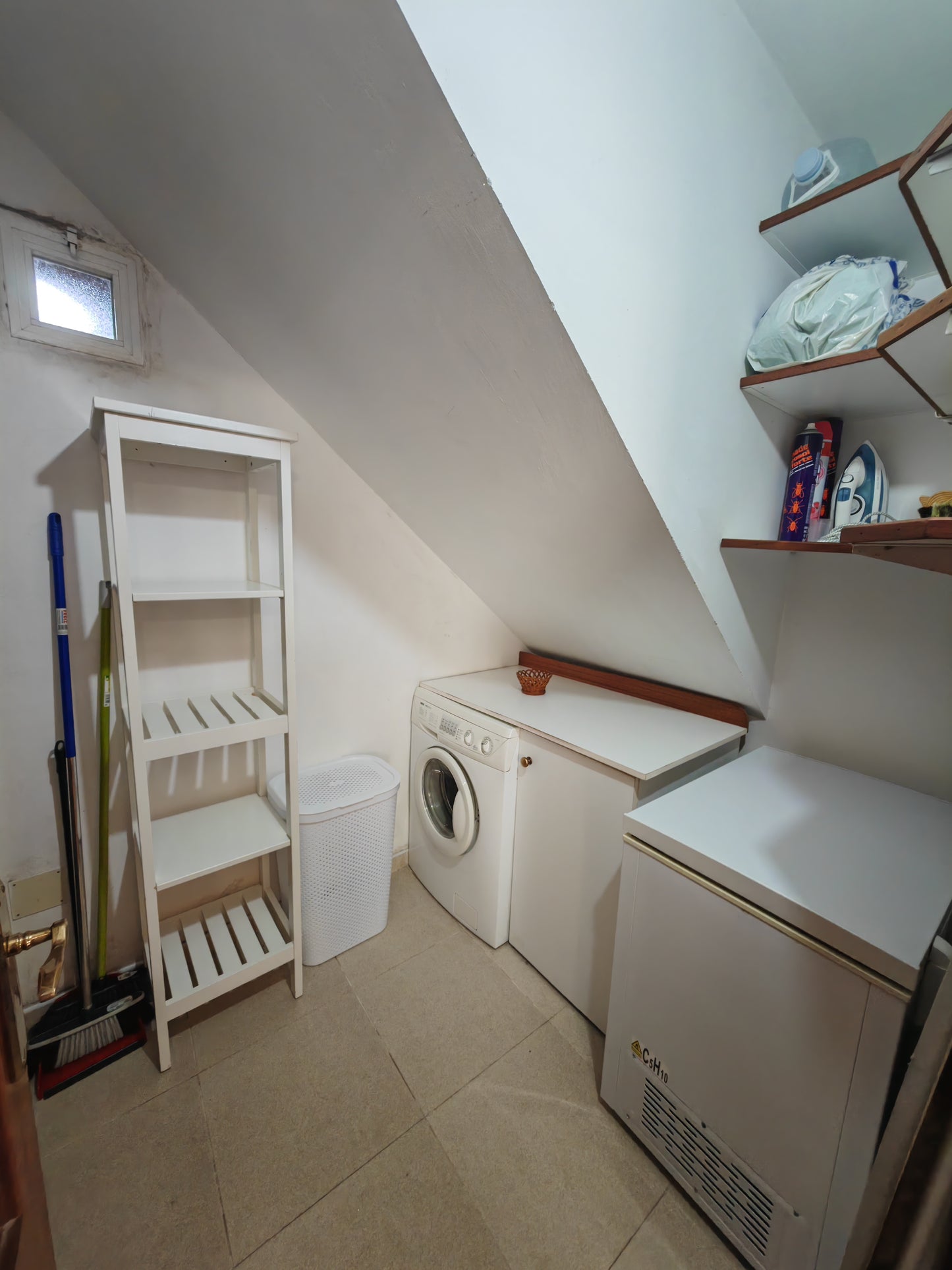 CASA ALQ. - TEIXEIRO - AA/083 - 750