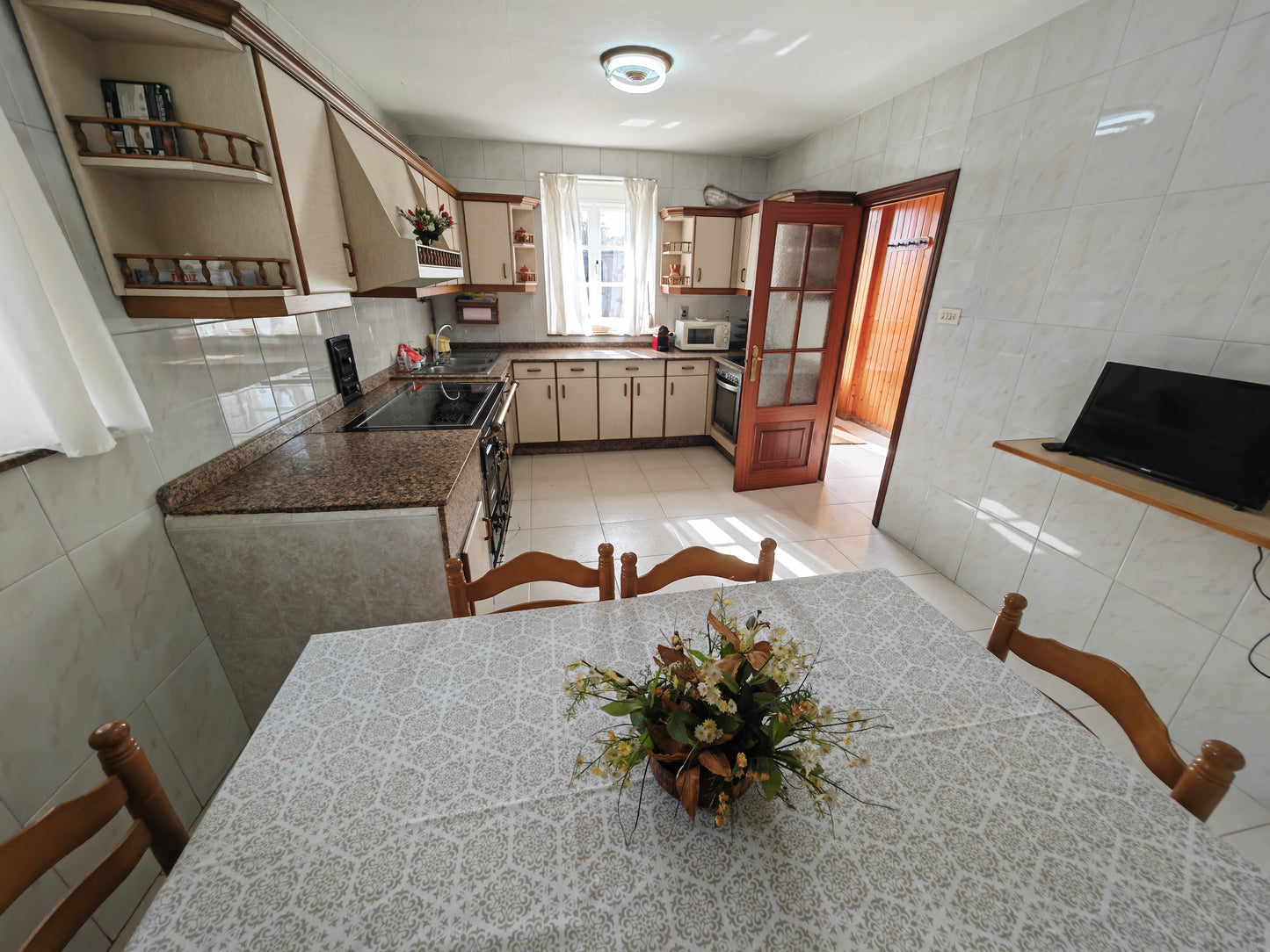 CASA ALQ. - TEIXEIRO - AA/083 - 750