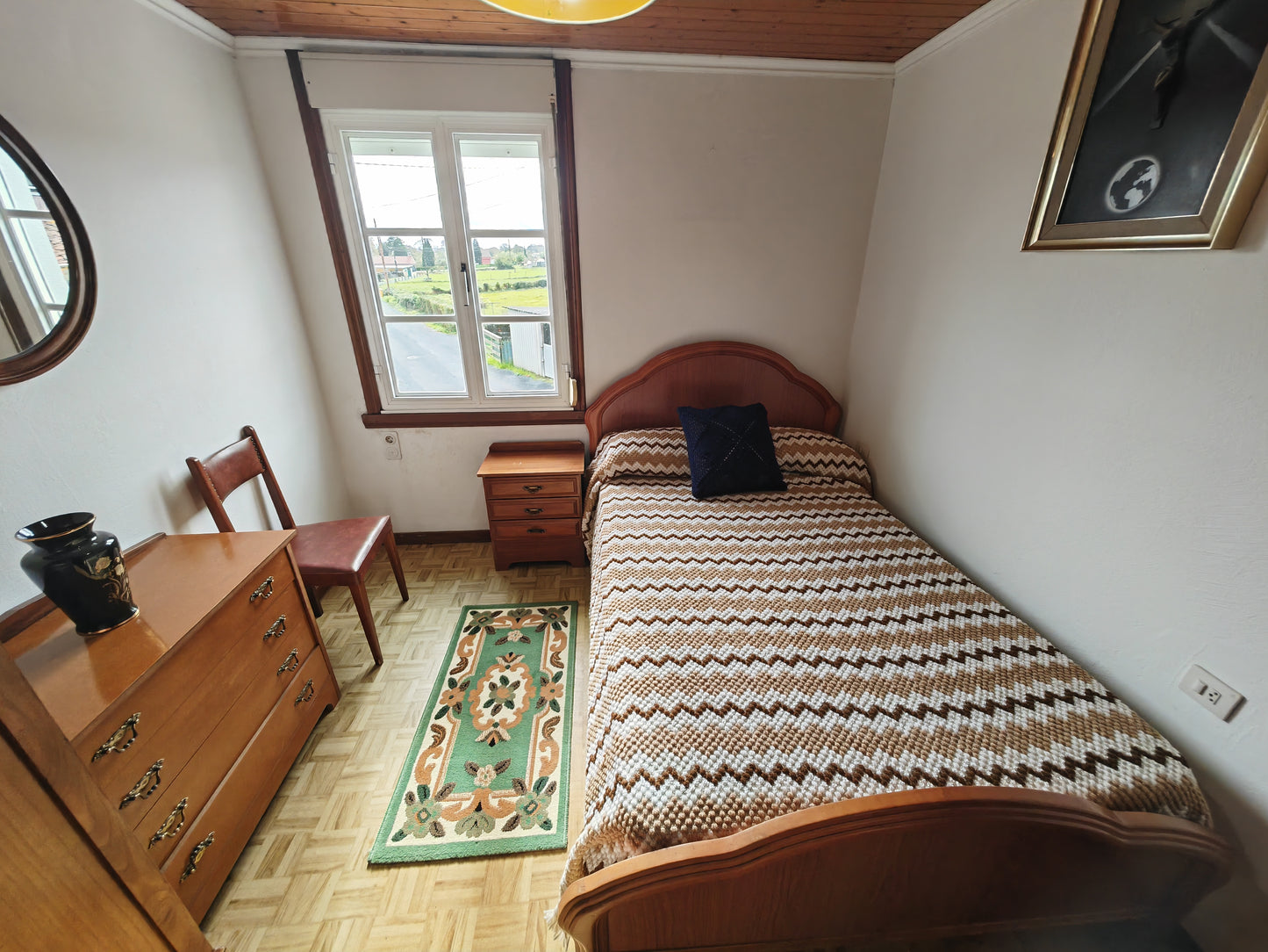 CASA ALQ. - TEIXEIRO - AA/083 - 750